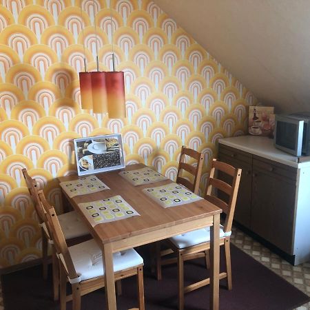 Ironico Homestay 4 Schlafzimmer Ferienwohnung 100 M2 Nahe Bostalsee Eisen (Sankt Wendel) Exterior foto